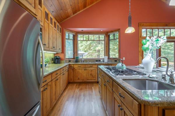 13369 Heidi Way, Truckee, CA 96161