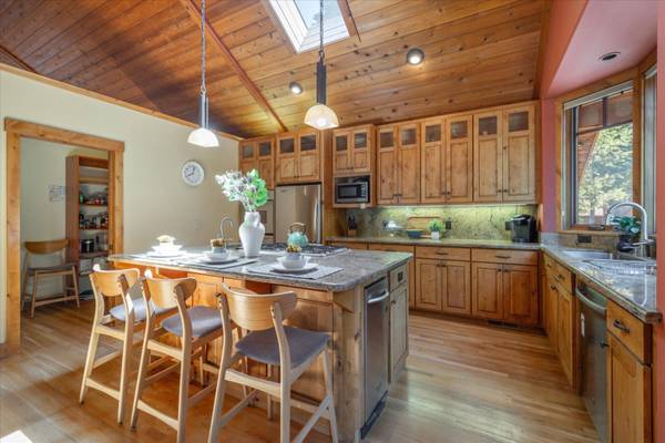 13369 Heidi Way, Truckee, CA 96161