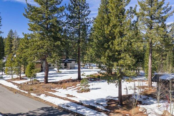 9313 Gaston Court, Truckee, CA 96161
