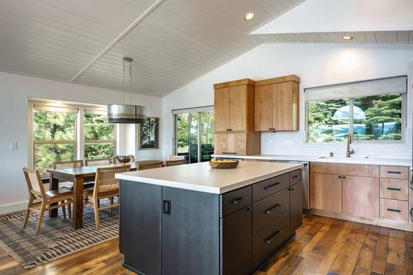 11648 Rhineland Avenue, Truckee, CA 96161