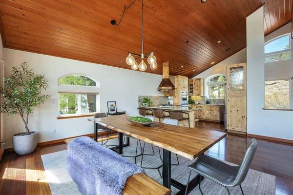 15645 Skislope Way, Truckee, CA 96161