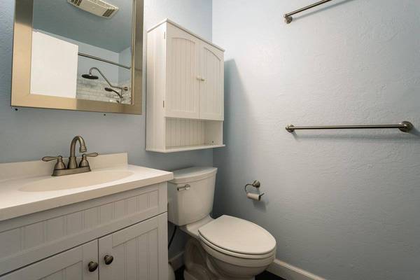 11591 Snowpeak Way, Truckee, CA 96161