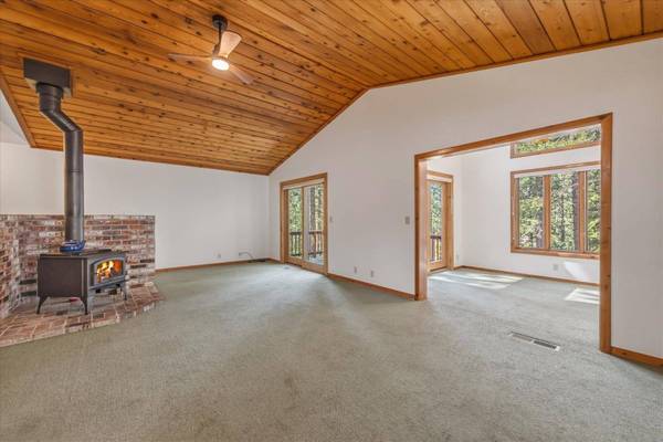 13323 Falcon Point Place, Truckee, CA 96161