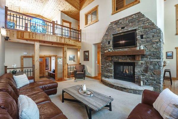 13232 Falcon Point Place, Truckee, CA 96161