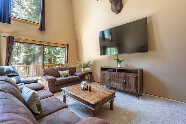 13245 Hansel Avenue, Truckee, CA 96161