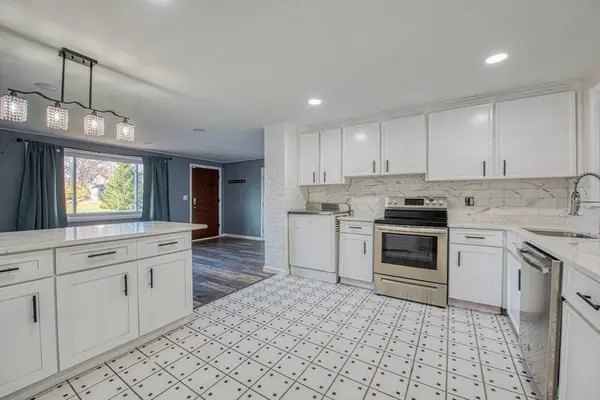 19 Ruth Rd, Brockton, MA 02302