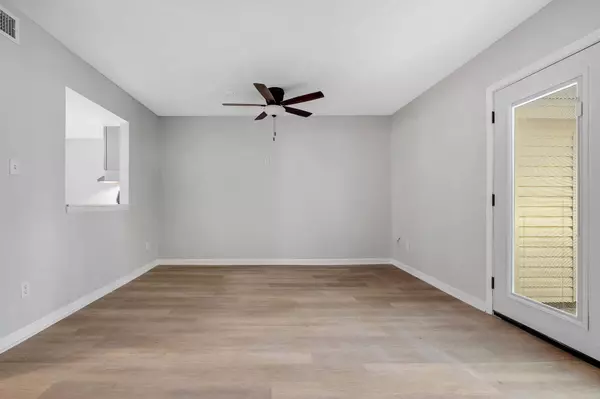 1986 Portland Avenue, Tallahassee, FL 32303