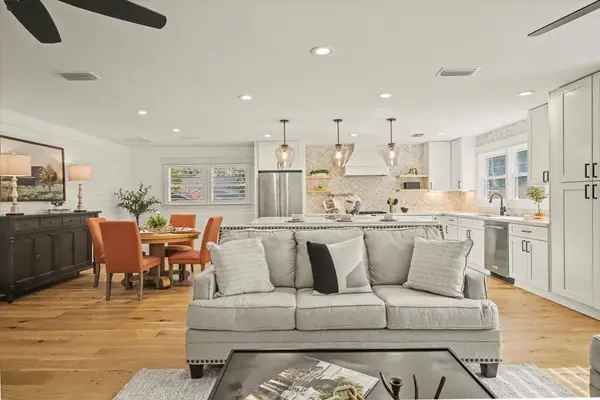 2243 Trescott Drive, Tallahassee, FL 32308-0927