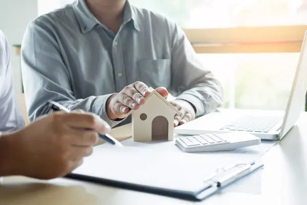 5 Steps Smart Sellers Take to Generate Multiple Offers,Debbie Kirkland