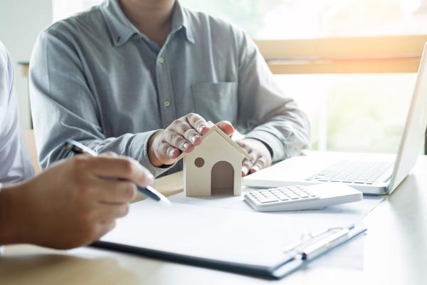 5 Steps Smart Sellers Take to Generate Multiple Offers,Debbie Kirkland