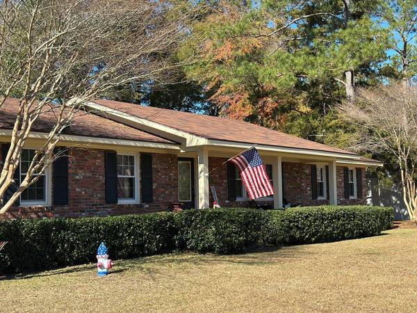 1014 Morningside Dr, Bainbridge, GA 39819