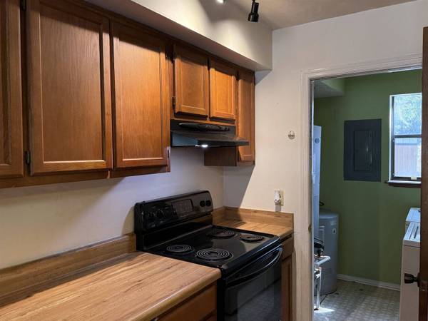 1558 Three Lantern Lane, Tallahassee, FL 32301