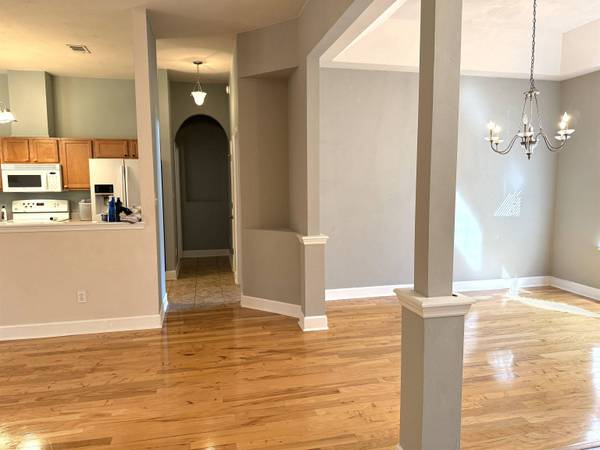 8312 Innsbrook Drive, Tallahassee, FL 32312