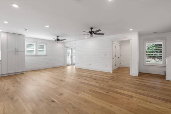 2243 Trescott Drive, Tallahassee, FL 32308-0927