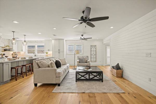 2243 Trescott Drive, Tallahassee, FL 32308-0927