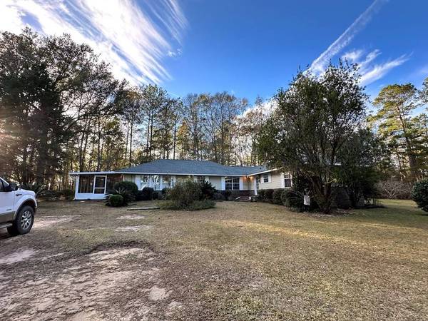 279 Indian Sink Trl, Thomasville, GA 31792