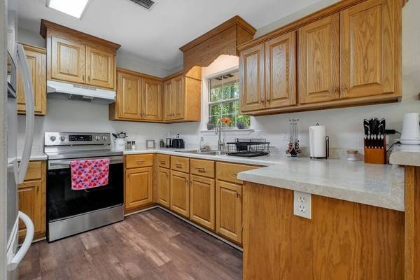 279 Indian Sink Trl, Thomasville, GA 31792