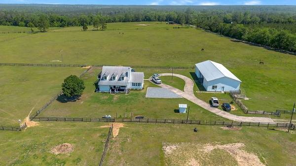 289 Mockingbird Cir, Chattahoochee, FL 32324