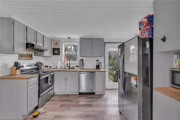 1001 NE 88th ST, Kansas City, MO 64155