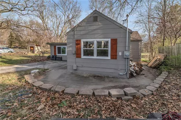 1001 NE 88th ST, Kansas City, MO 64155