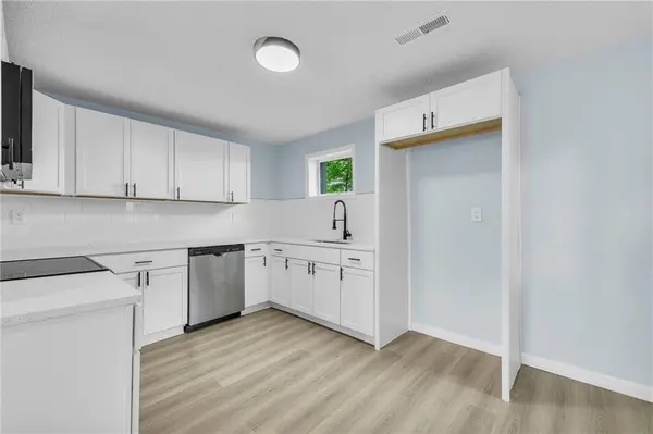 242 S Terrace AVE, Liberty, MO 64068