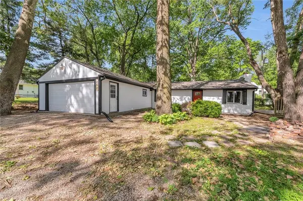 242 S Terrace AVE, Liberty, MO 64068