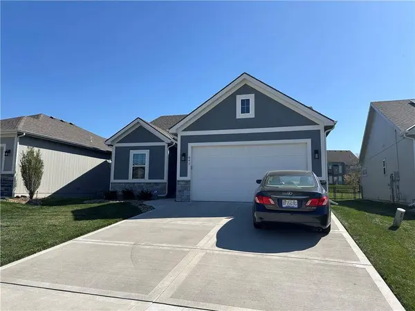 643 NW 110th ST, Kansas City, MO 64155