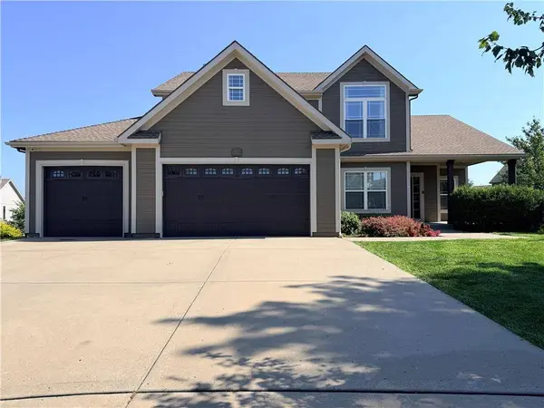 11211 N Richmond CT, Kansas City, MO 64157