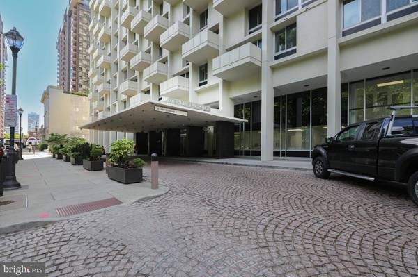 604-36 S WASHINGTON SQ #306, Philadelphia, PA 19106