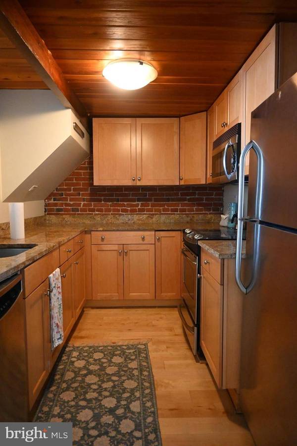 50-56 N FRONT ST, Philadelphia, PA 19106