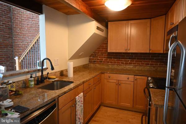50-56 N FRONT ST, Philadelphia, PA 19106