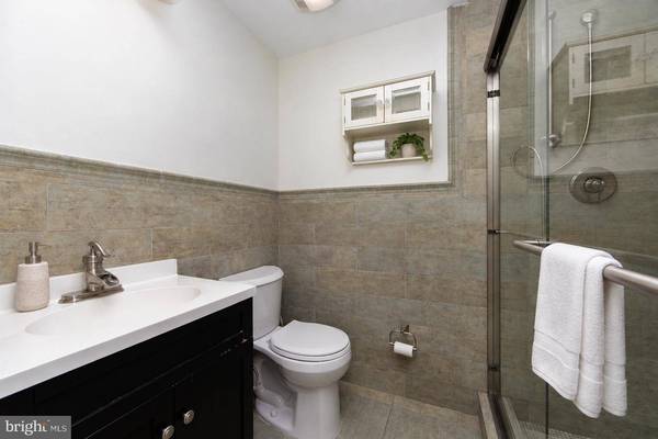 1704-00 WALLACE ST #202, Philadelphia, PA 19130