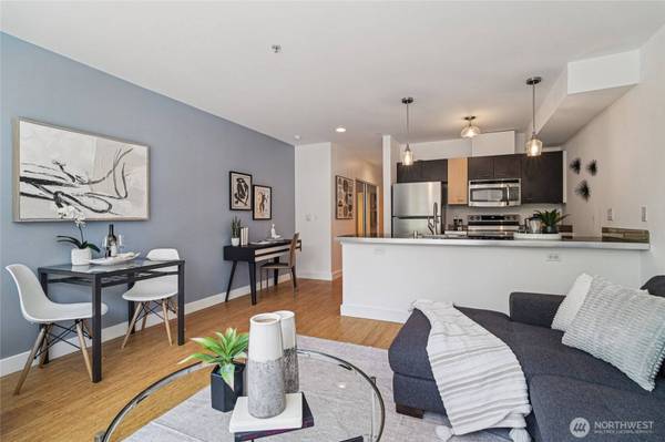 2504 Western AVE #326, Seattle, WA 98121