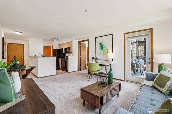 412 11th AVE #404, Seattle, WA 98122