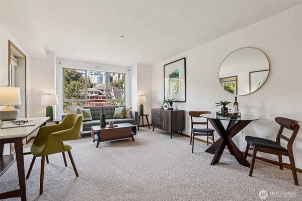 412 11th AVE #404, Seattle, WA 98122