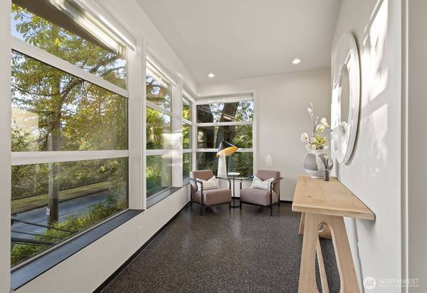 4306 3rd AVE NW, Seattle, WA 98107