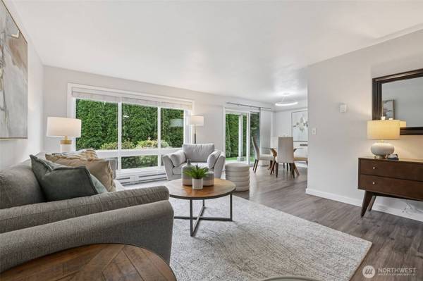 15214 NE 8th ST #G14, Bellevue, WA 98007