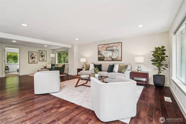 3047 124th AVE NE, Bellevue, WA 98005