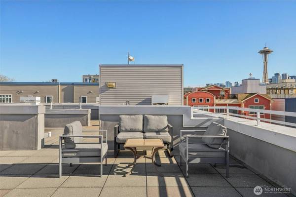 520 2nd AVE W #409, Seattle, WA 98119