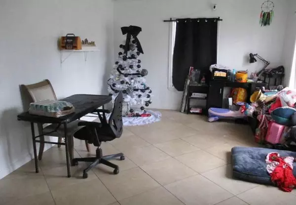 4136 E Madison AVE, Fresno, CA 93702