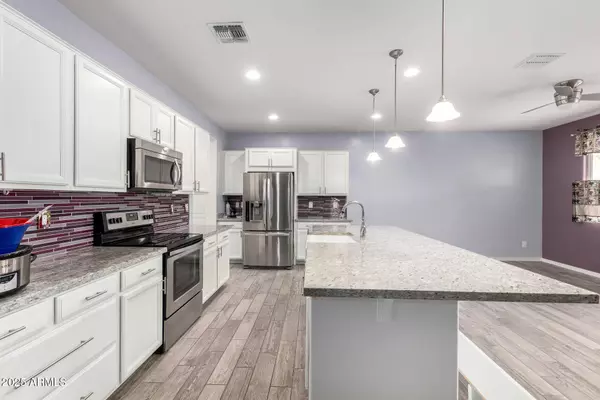 10320 E TUPELO Avenue, Mesa, AZ 85212