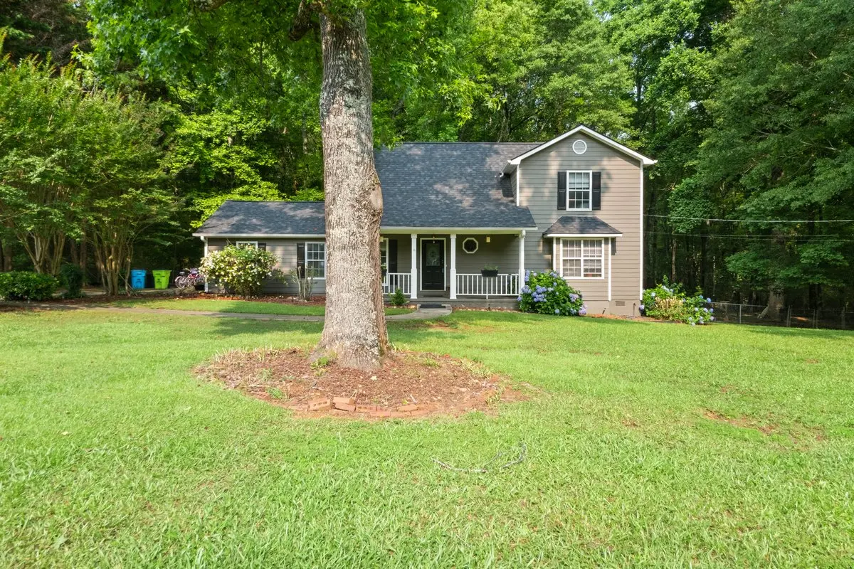 135 Dunwick Ln, Mcdonough, GA 30253-6335