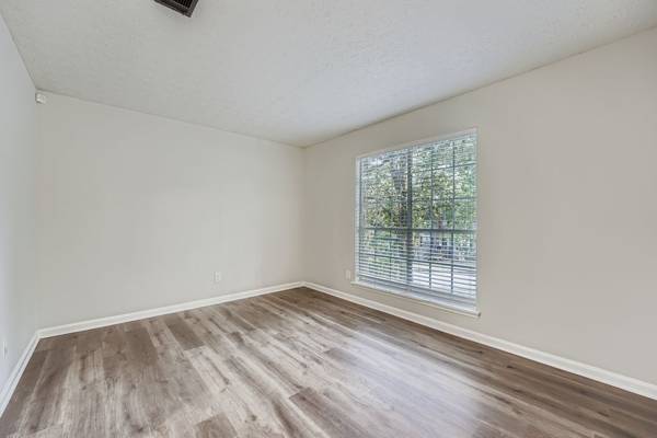 Atlanta, GA 30349-7118,2720 Thornbury Way