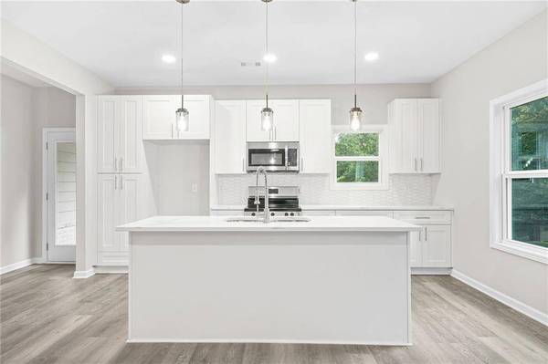 156 Club CIR, Stockbridge, GA 30281