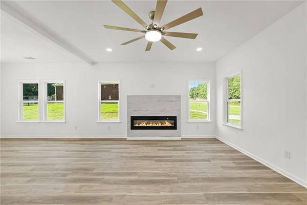 251 Harvey RD, Covington, GA 30016