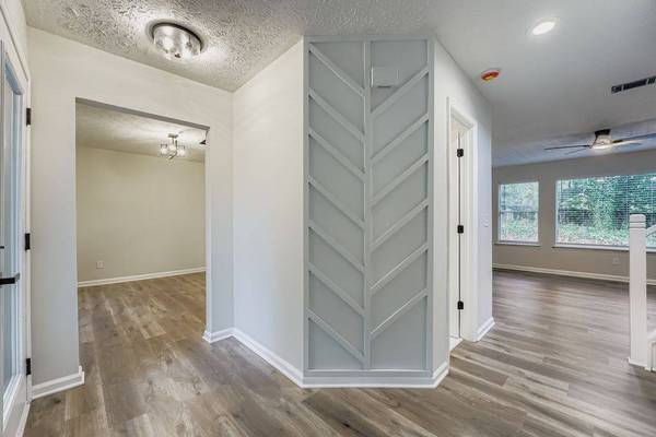 2720 Thornbury Way, Atlanta, GA 30349-7118