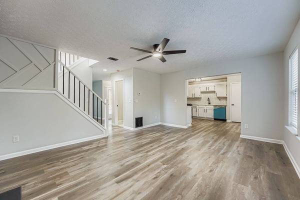 2720 Thornbury Way, Atlanta, GA 30349-7118