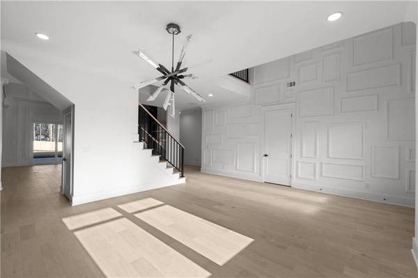 409 Thunder RD, Buford, GA 30518