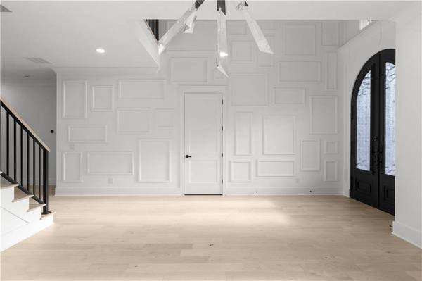 409 Thunder RD, Buford, GA 30518