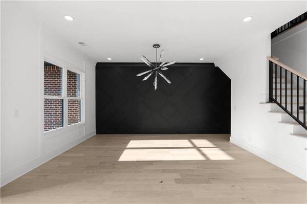 409 Thunder RD, Buford, GA 30518